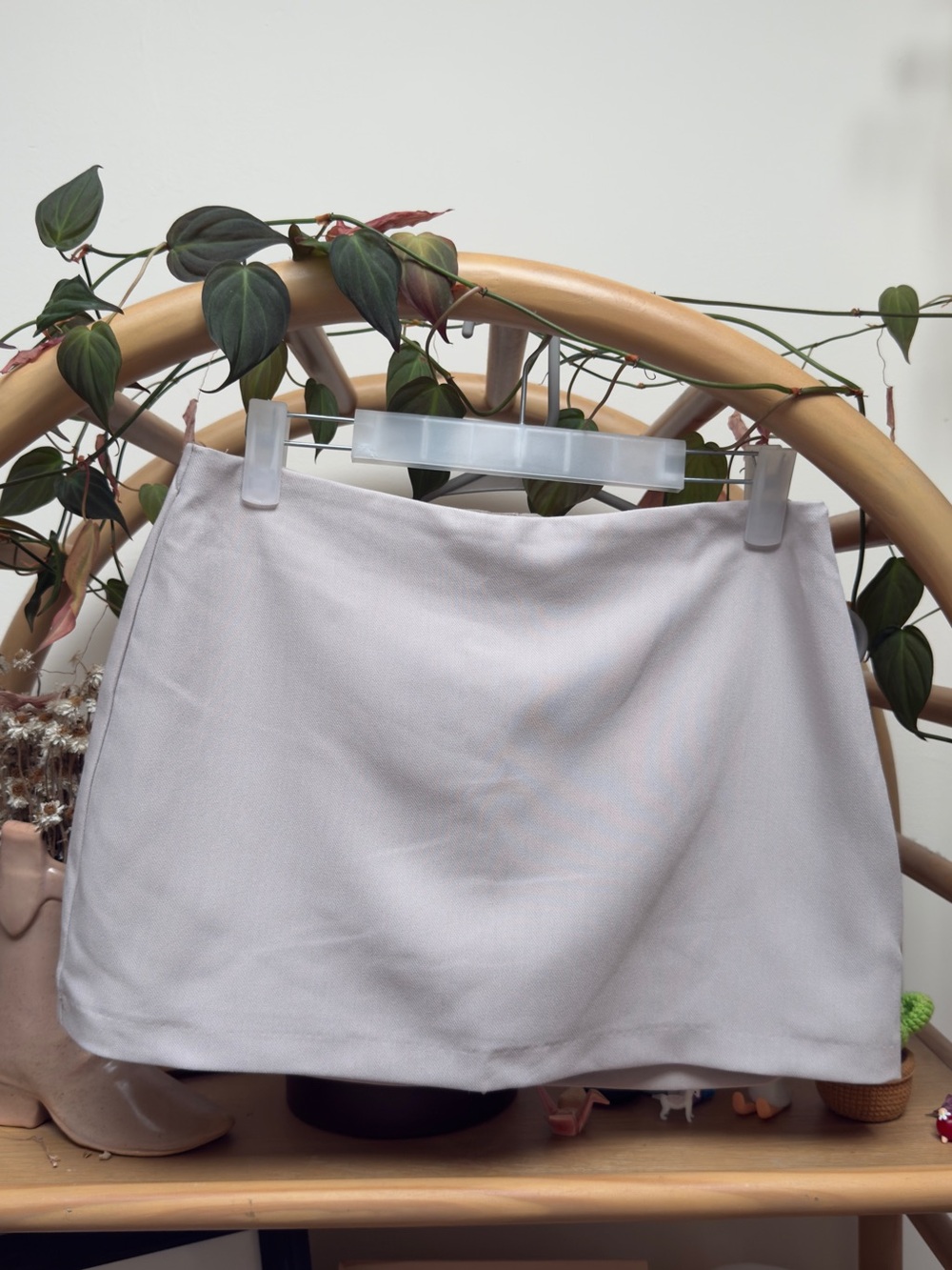 Abercrombie & Fitch Taupe Mini Skirt with Undershorts size small - Picture 2 of 7